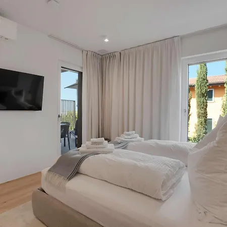 View Garden Pool Exclusive Newly Build *