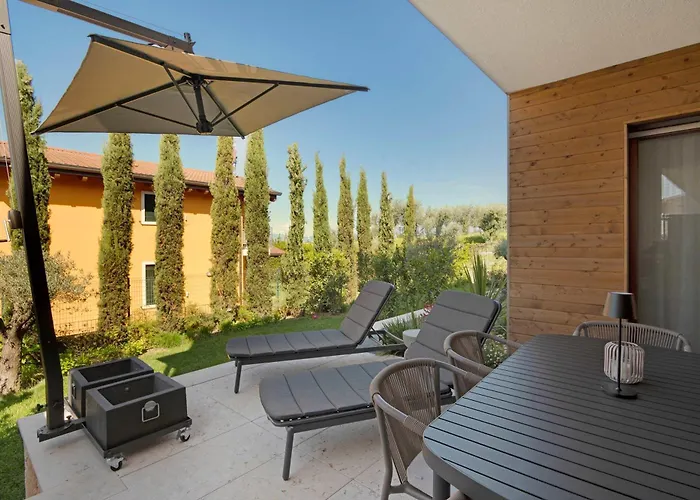 View Garden Pool Exclusive Newly Build Lazise